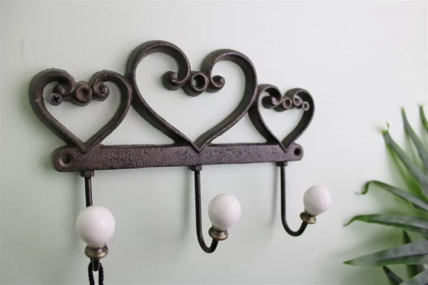EagleWiz Rustic Cast Iron Wall Hooks, Hearts
